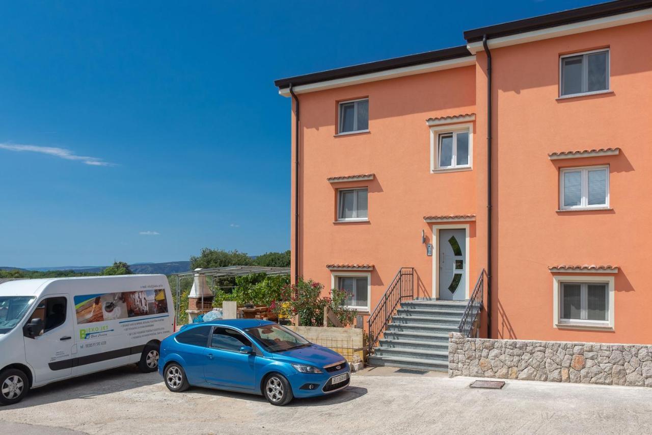 Gallery Apartment In Skrbcici Exterior photo